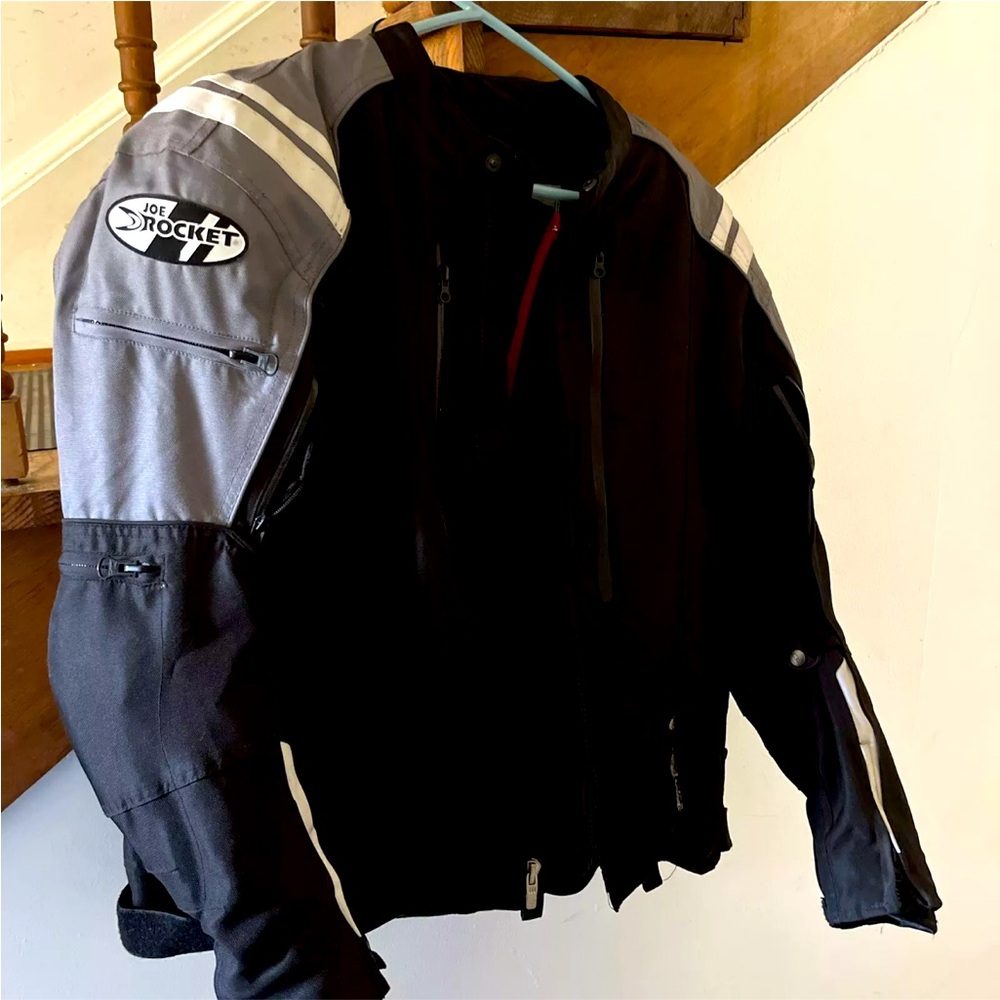 Joe rocket motorcycle padding in back and sholders